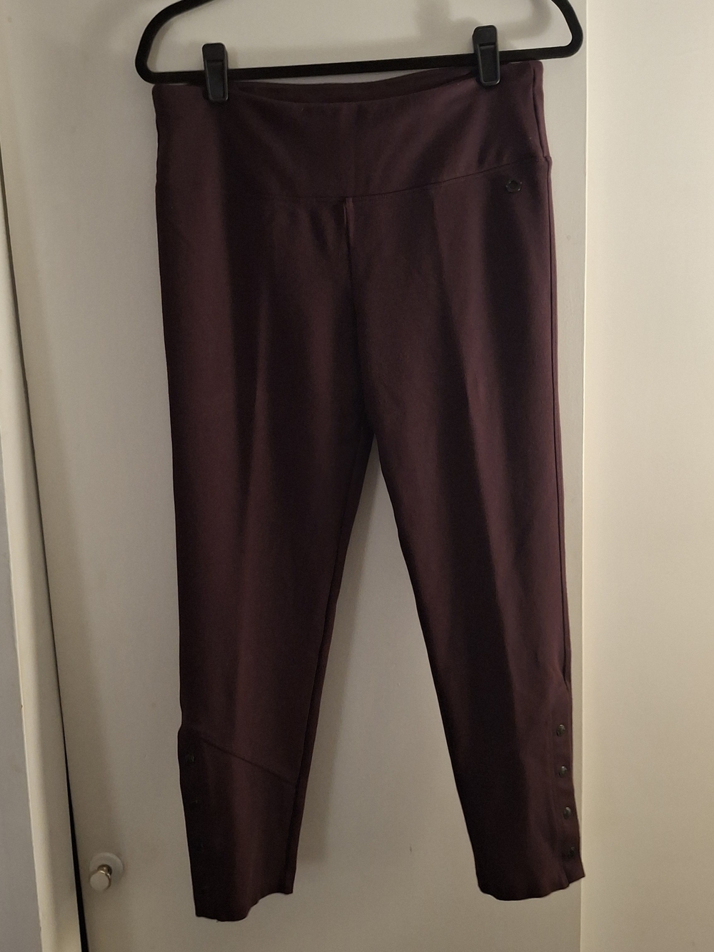 Calvin Klein Women's Maroon Cropped High-Waist Capri Pants